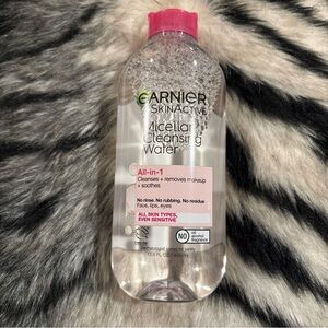 Garnier SkinActive Micellar Water with Pink Cap